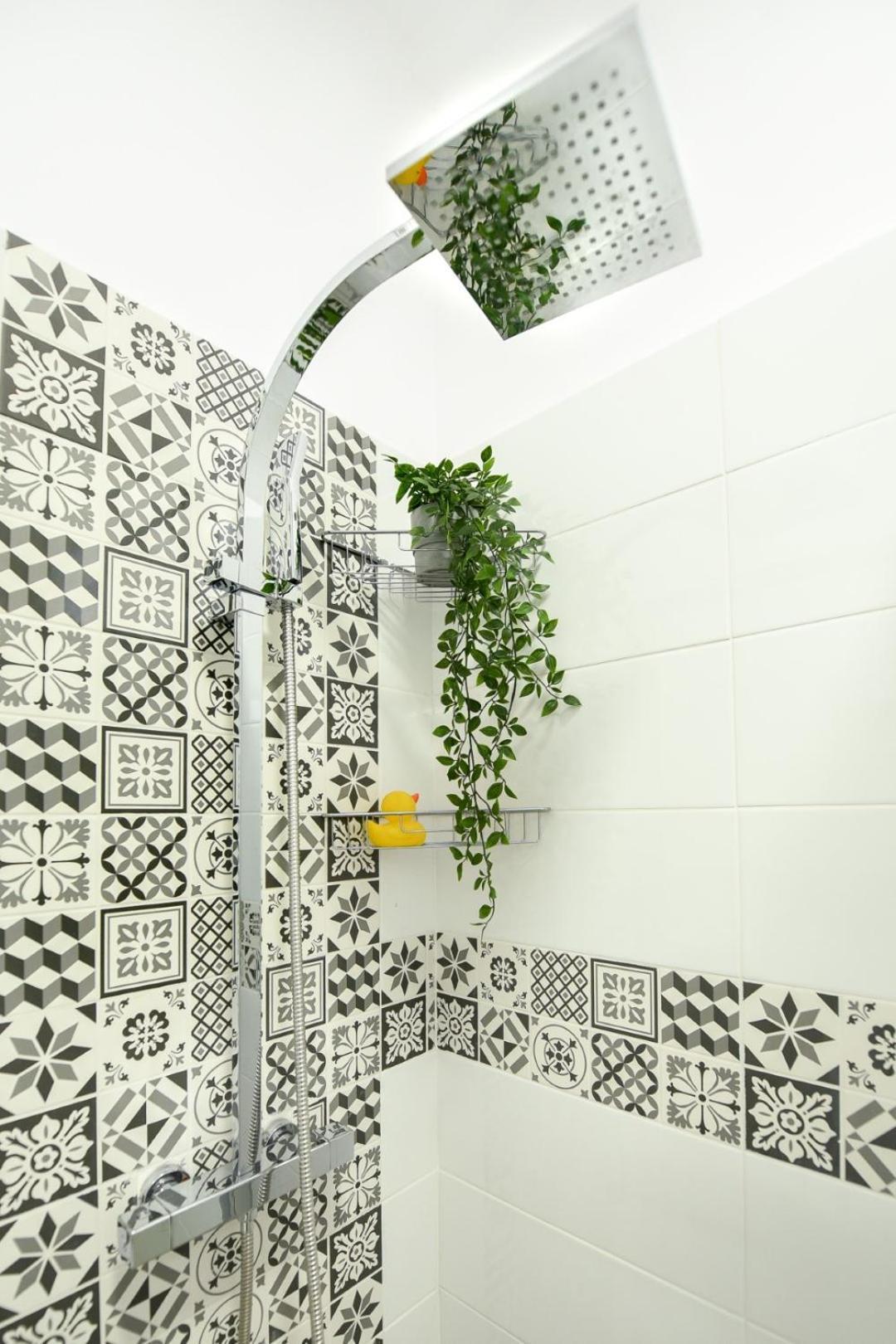 City Center Getaway - Cozy Accommodation For Your Perfect Stay Bucarest Habitación foto