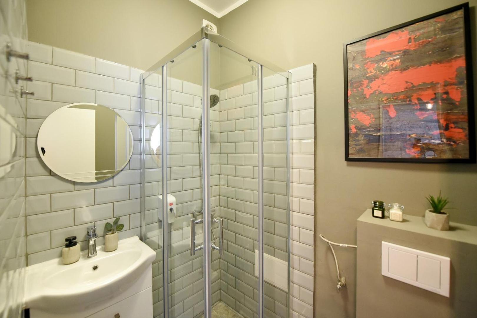 City Center Getaway - Cozy Accommodation For Your Perfect Stay Bucarest Habitación foto